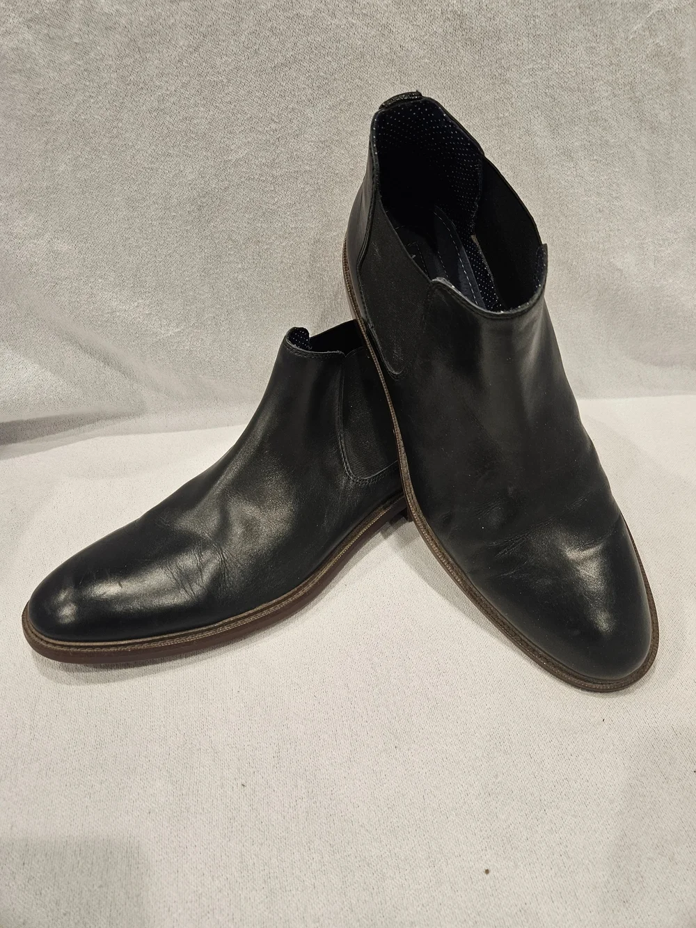 Aston Grey Men’s Black Leather Chelsea Boots 10.5